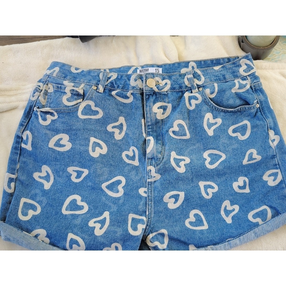 Refuge Denim Mom Shorts Blue Heart Print High Waisted Size 15